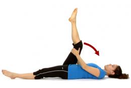 Stretches hamstring single leg supine 2